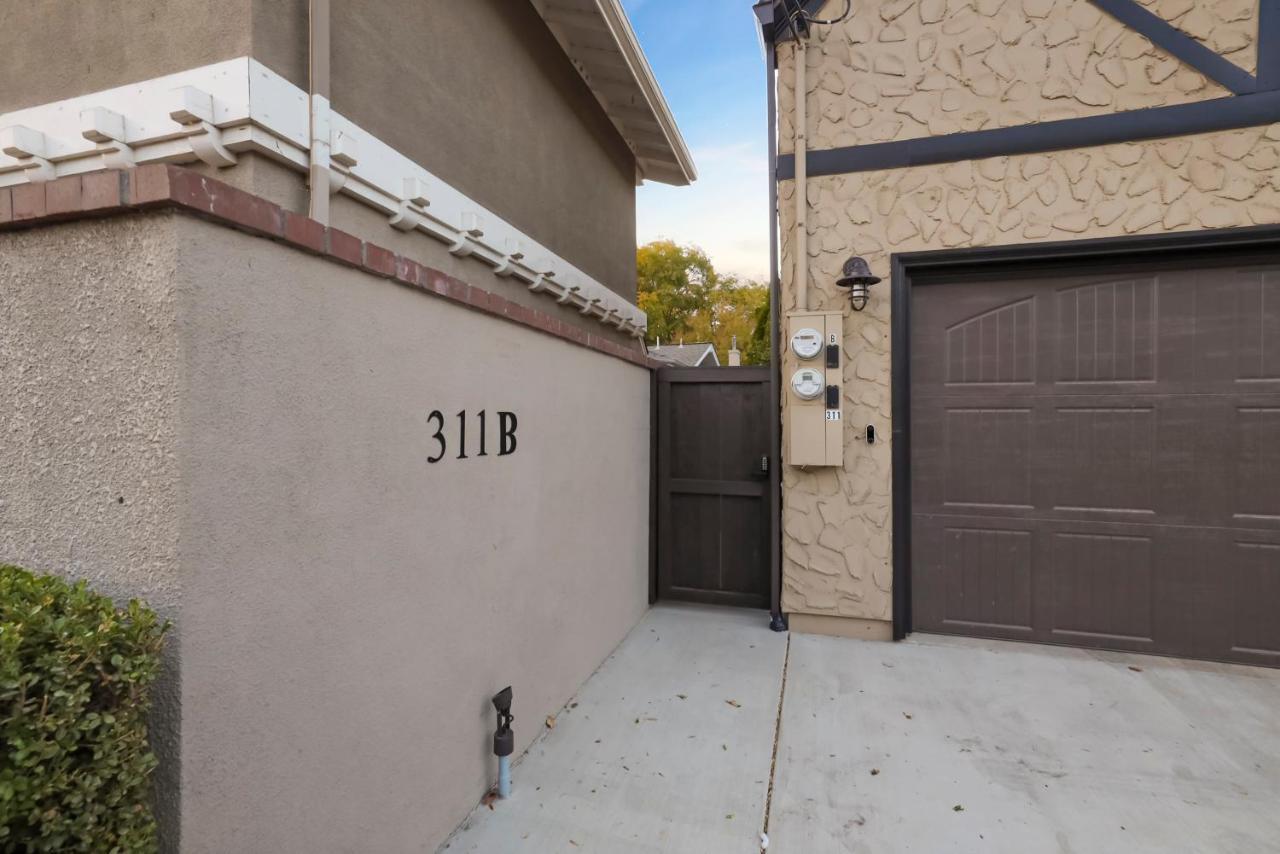Appartement New Tudor One Block From State And Downtown With Private Garage *